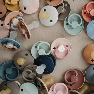Frigg Classic Latex Pacifiers